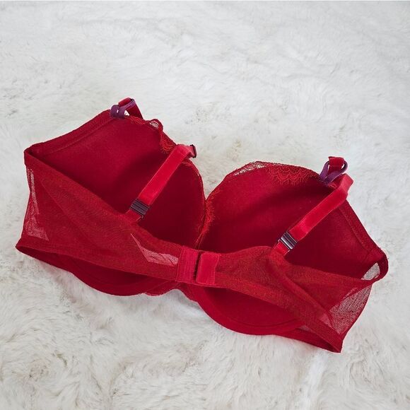 Victoria Secret Bra - Picture 4 of 6